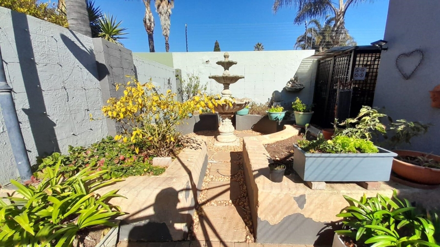 3 Bedroom Property for Sale in Glen Marais Gauteng