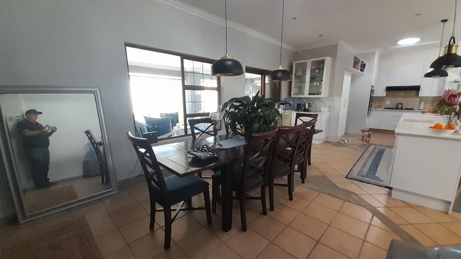 3 Bedroom Property for Sale in Glen Marais Gauteng