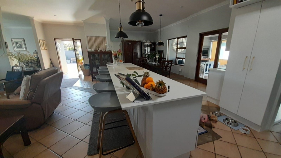3 Bedroom Property for Sale in Glen Marais Gauteng