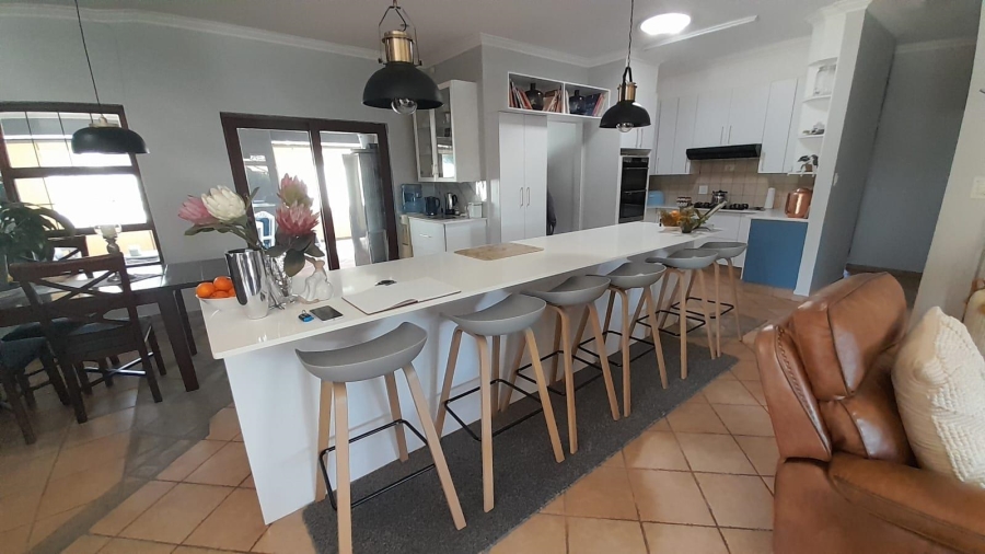 3 Bedroom Property for Sale in Glen Marais Gauteng