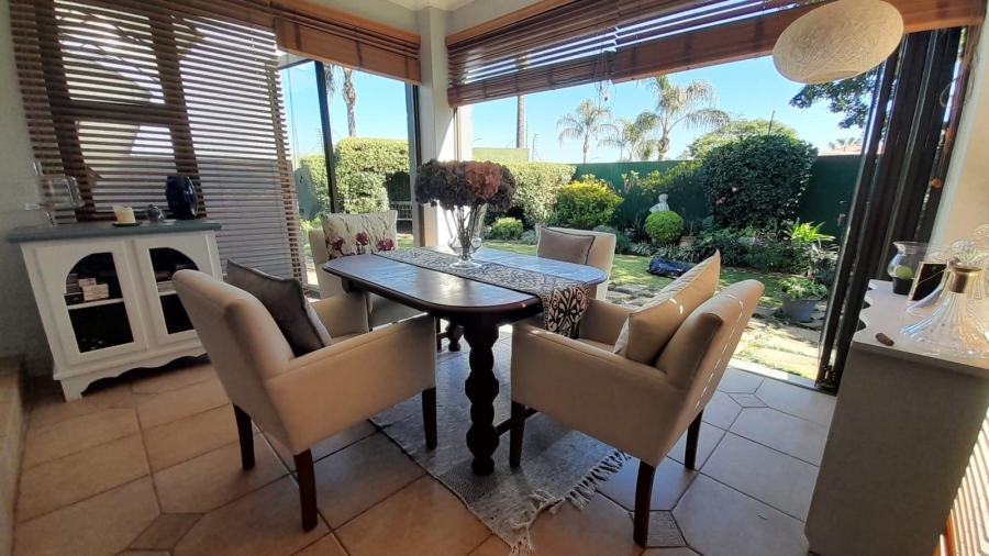 3 Bedroom Property for Sale in Glen Marais Gauteng