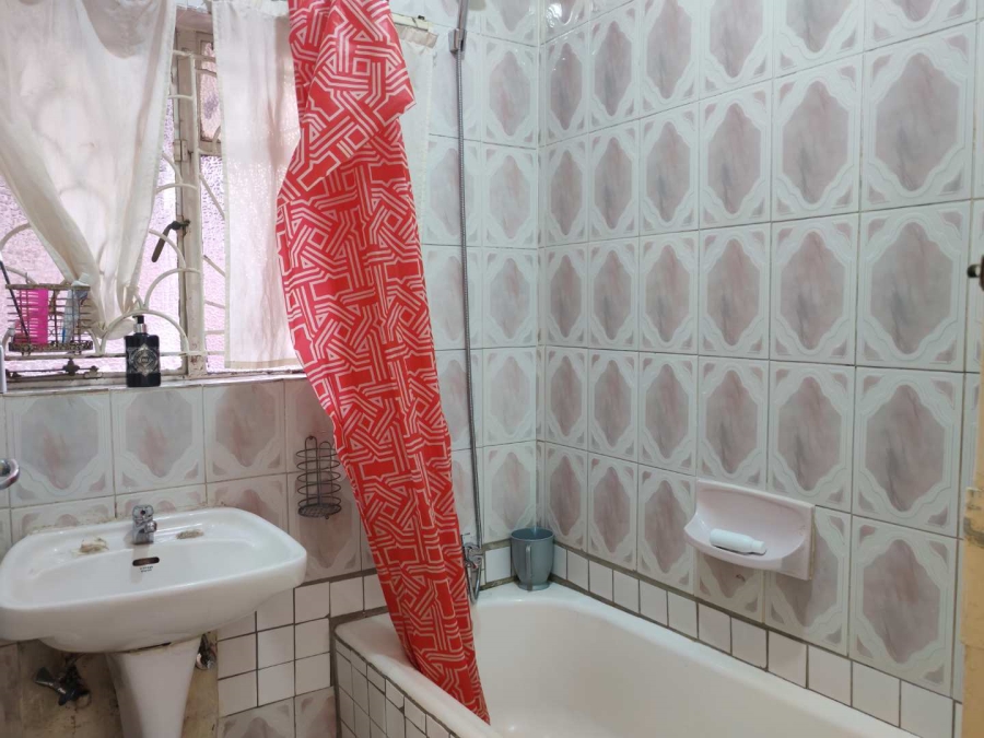 4 Bedroom Property for Sale in Lenasia Ext 3 Gauteng
