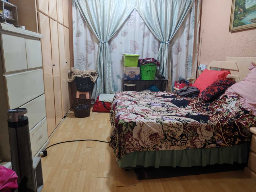 4 Bedroom Property for Sale in Lenasia Ext 3 Gauteng