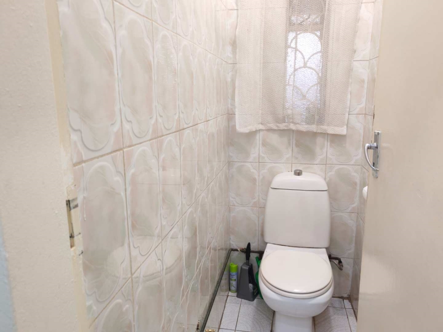4 Bedroom Property for Sale in Lenasia Ext 3 Gauteng