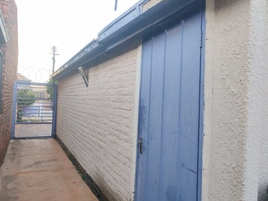 4 Bedroom Property for Sale in Lenasia Ext 3 Gauteng