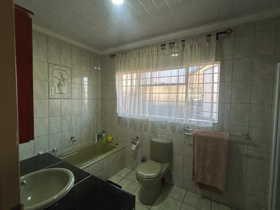4 Bedroom Property for Sale in Alberton Gauteng