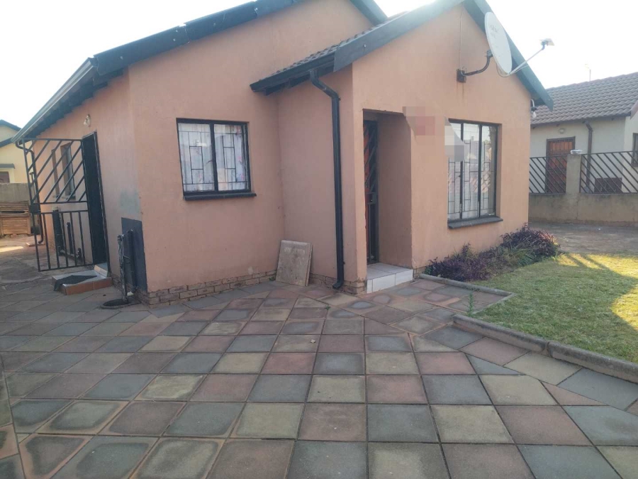 3 Bedroom Property for Sale in Soshanguve VV Gauteng