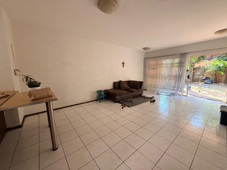 2 Bedroom Property for Sale in Windsor Gauteng