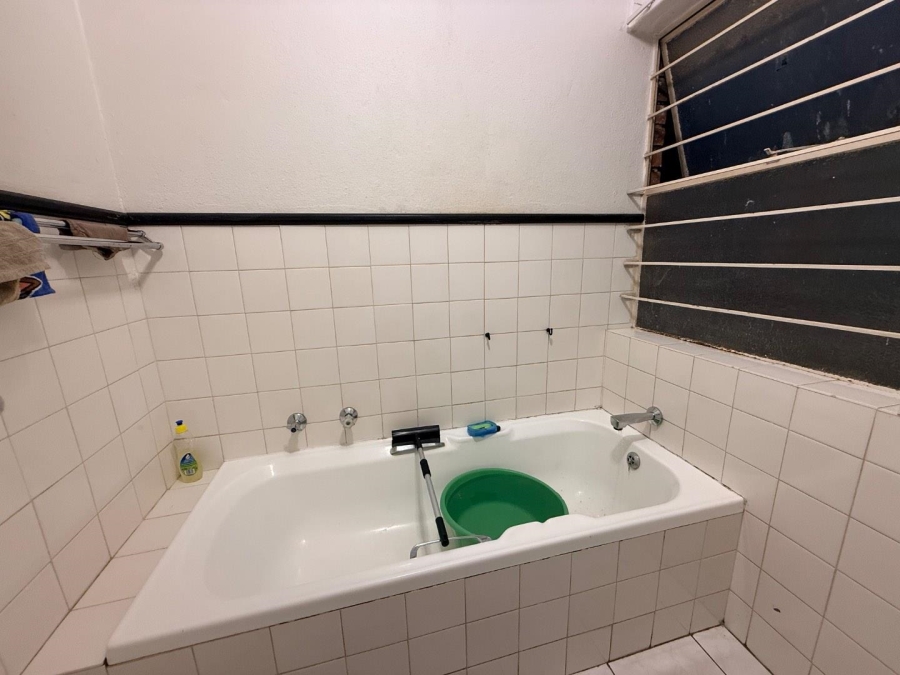 2 Bedroom Property for Sale in Windsor Gauteng