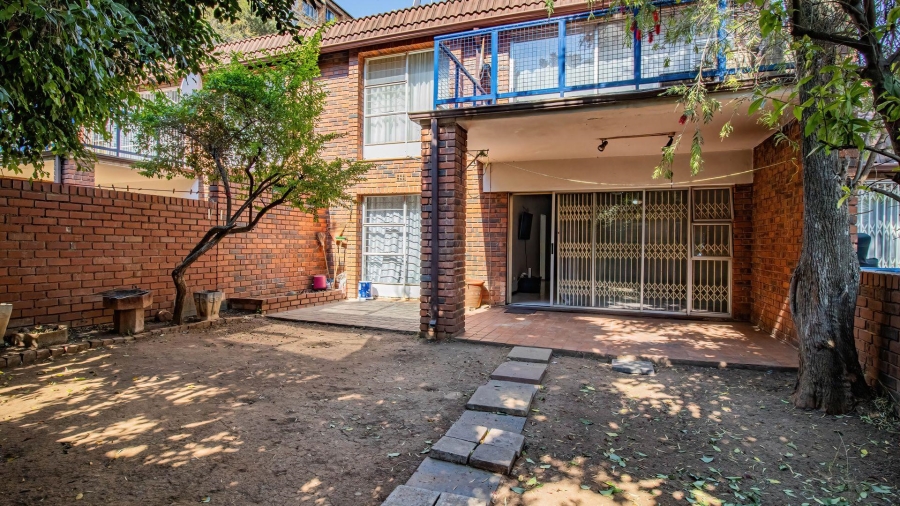 2 Bedroom Property for Sale in Windsor Gauteng