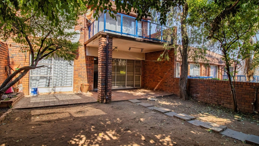 2 Bedroom Property for Sale in Windsor Gauteng