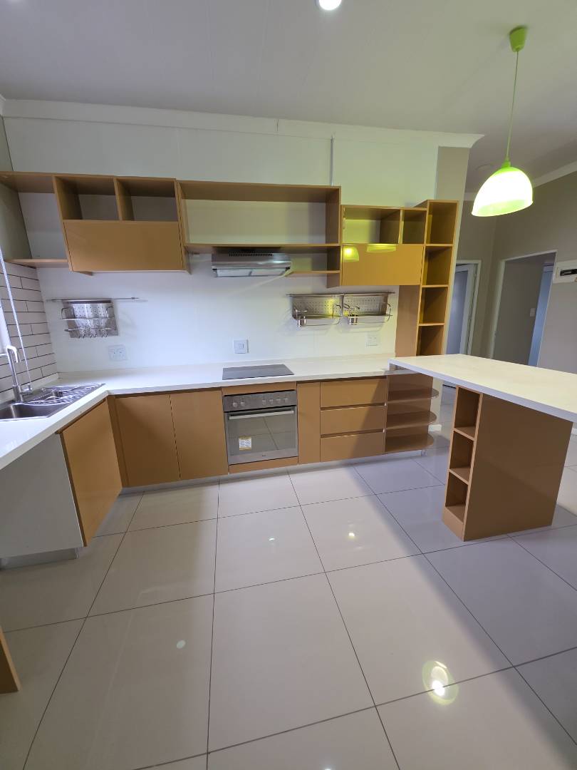 To Let 2 Bedroom Property for Rent in Morningside Manor Gauteng