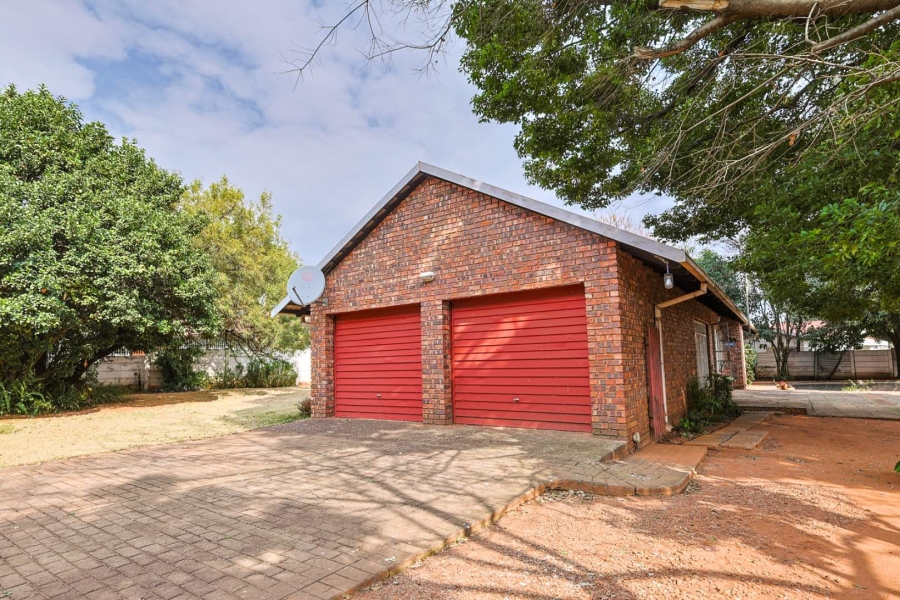 3 Bedroom Property for Sale in Meyerspark Gauteng