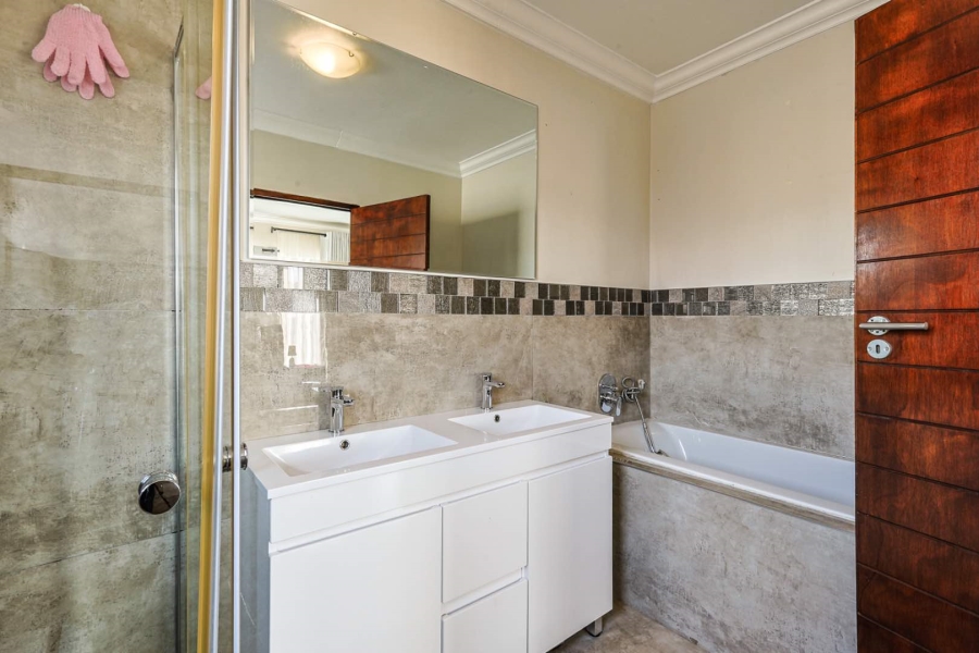 3 Bedroom Property for Sale in The Meadows Estate Gauteng