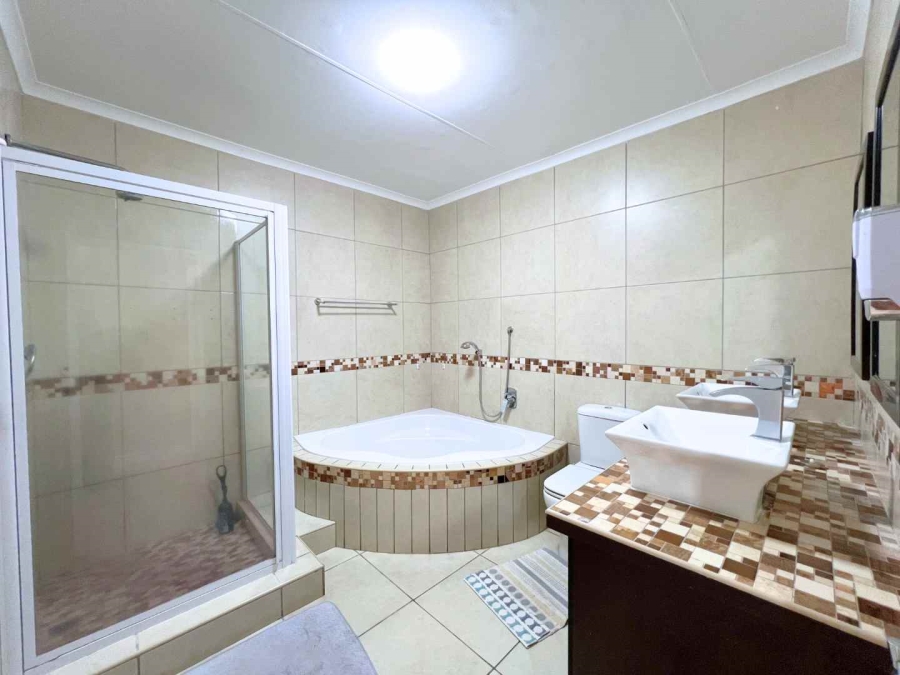 4 Bedroom Property for Sale in Wonderboom Gauteng