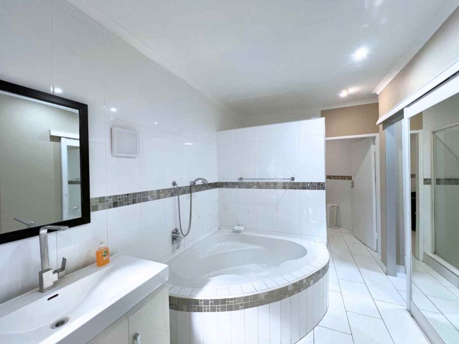 4 Bedroom Property for Sale in Wonderboom Gauteng