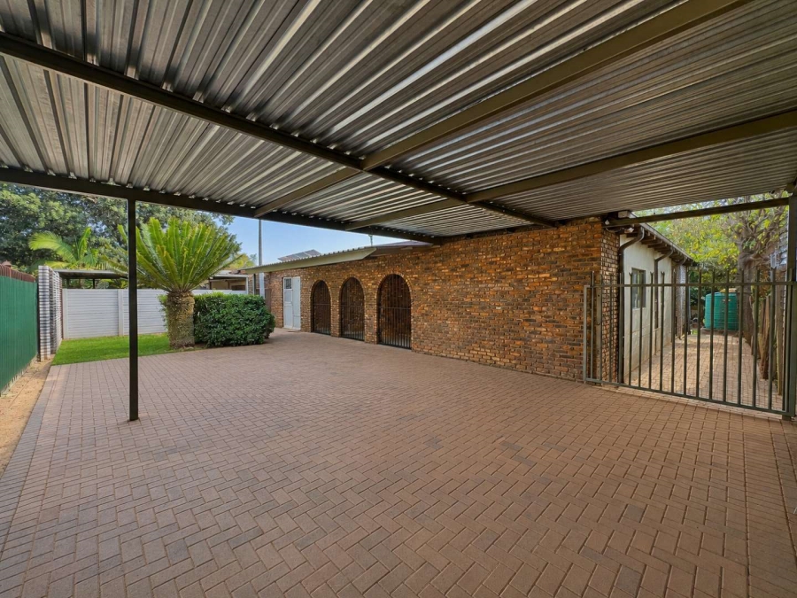 4 Bedroom Property for Sale in Wonderboom Gauteng