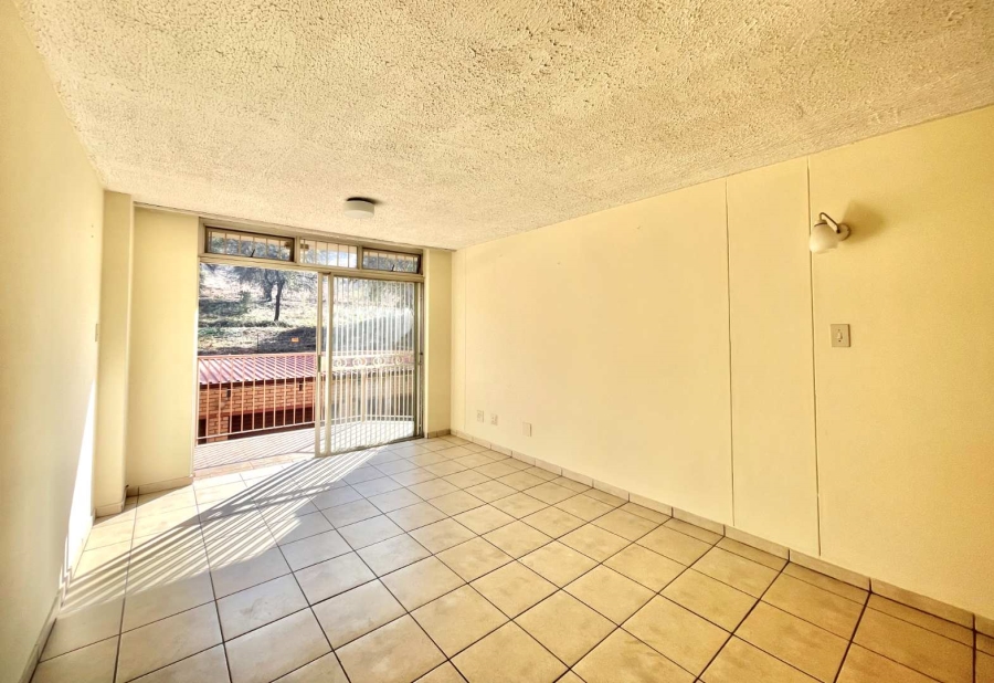 1 Bedroom Property for Sale in Wonderboom South Gauteng