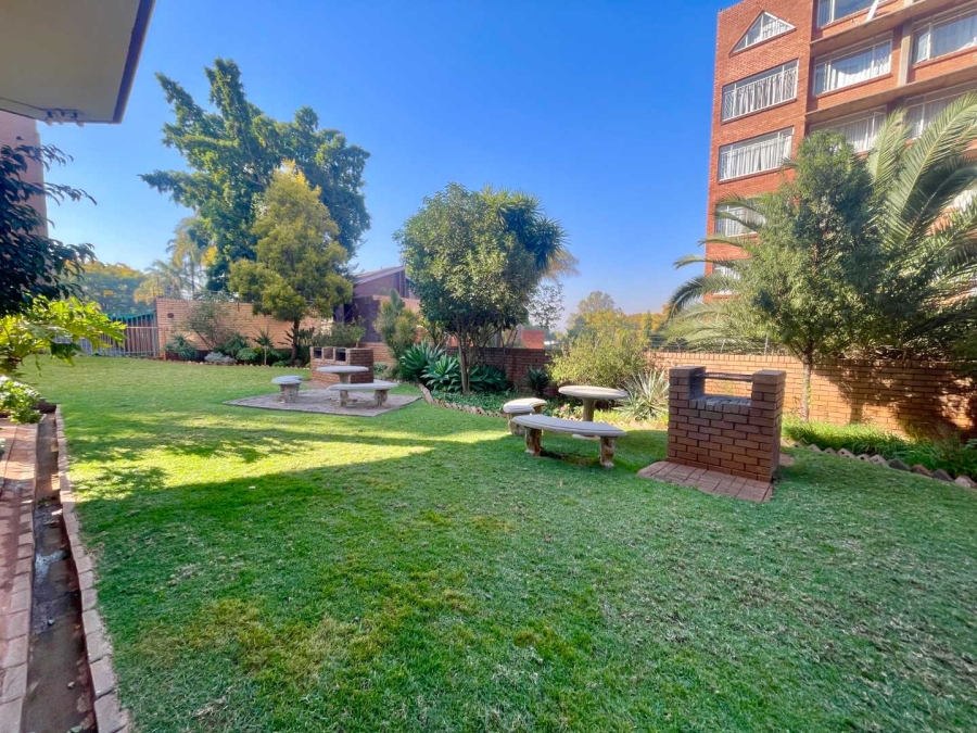 1 Bedroom Property for Sale in Wonderboom South Gauteng