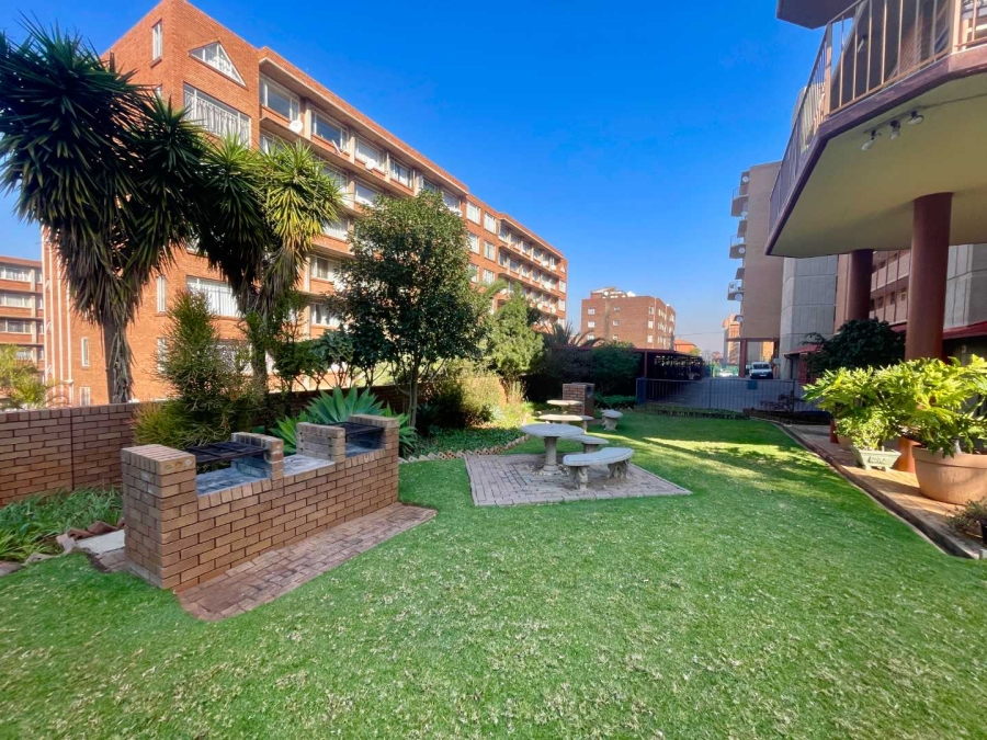 1 Bedroom Property for Sale in Wonderboom South Gauteng