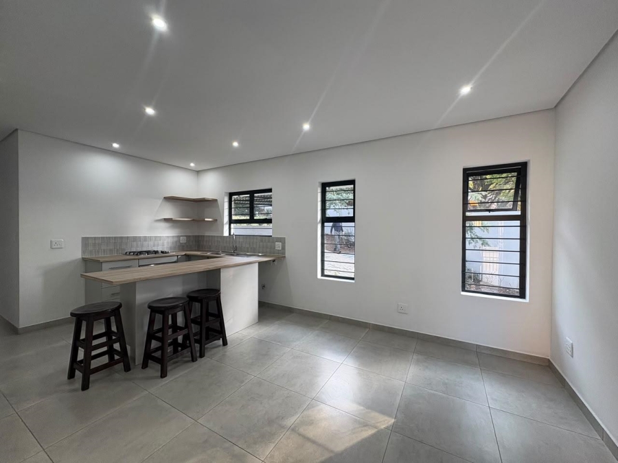 3 Bedroom Property for Sale in Mondeor Gauteng