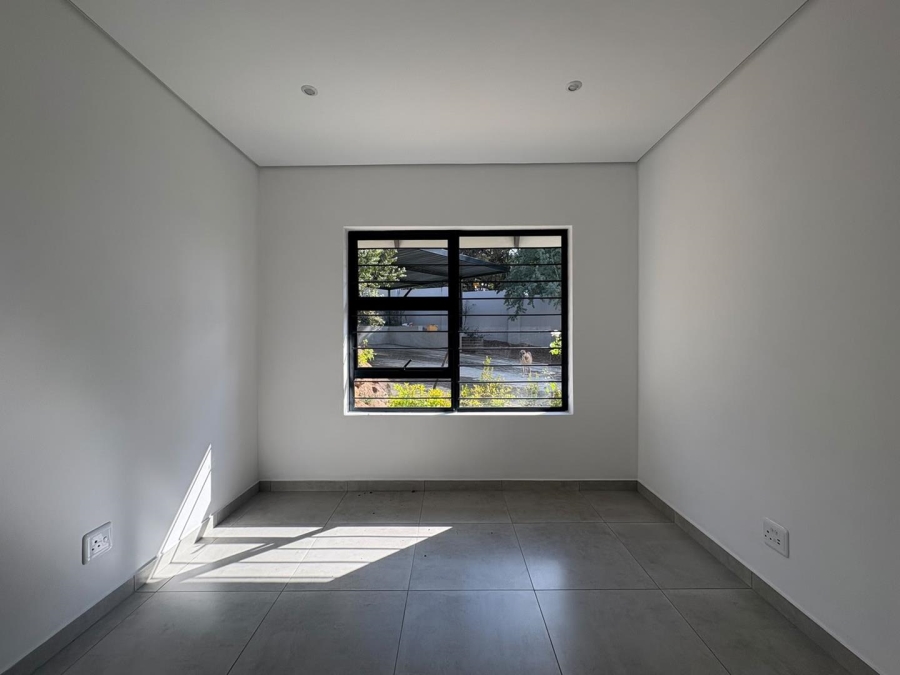 3 Bedroom Property for Sale in Mondeor Gauteng