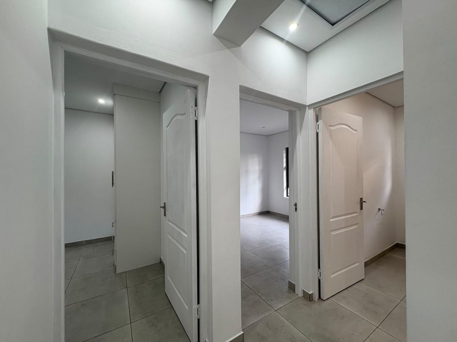 3 Bedroom Property for Sale in Mondeor Gauteng