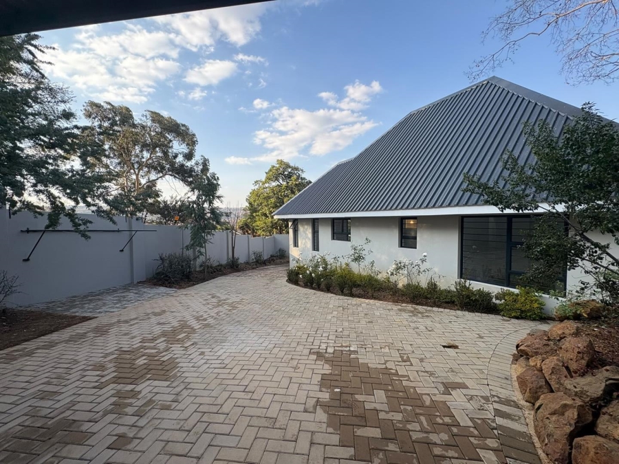 3 Bedroom Property for Sale in Mondeor Gauteng
