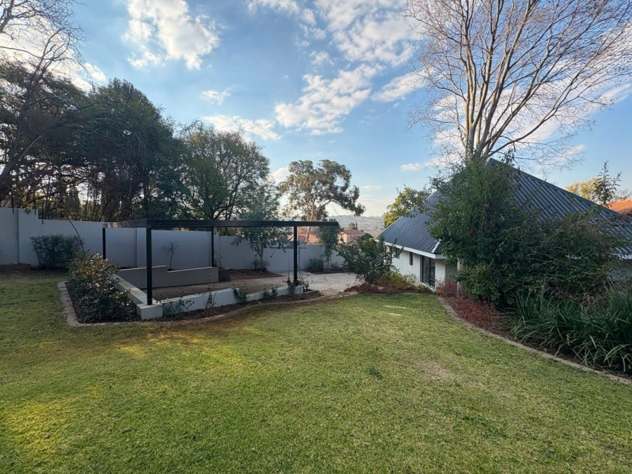 3 Bedroom Property for Sale in Mondeor Gauteng