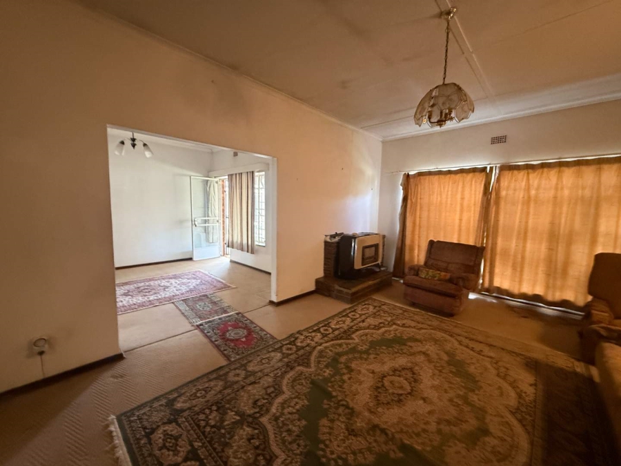 To Let 3 Bedroom Property for Rent in Florida Gauteng