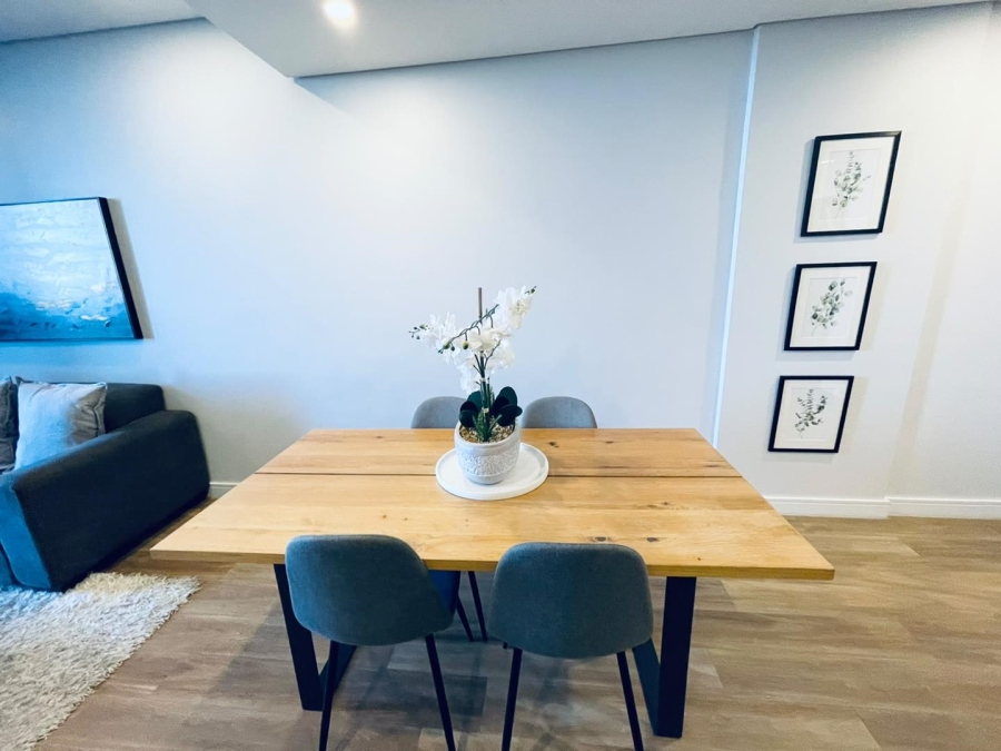To Let 1 Bedroom Property for Rent in Illovo Gauteng