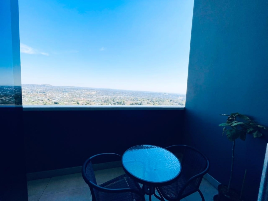 To Let 1 Bedroom Property for Rent in Illovo Gauteng