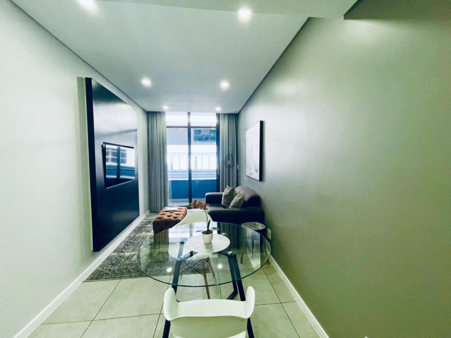 To Let 1 Bedroom Property for Rent in Illovo Gauteng