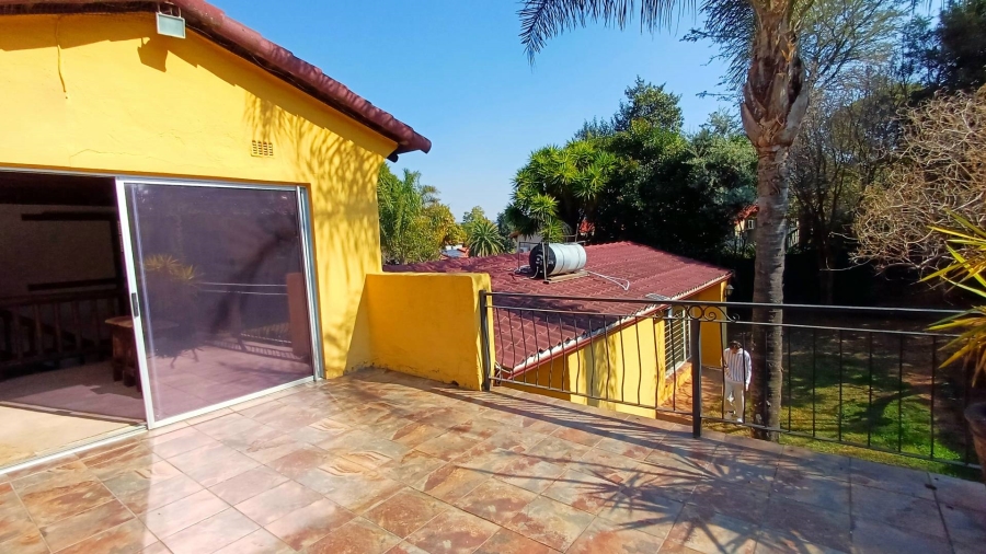 To Let 4 Bedroom Property for Rent in Weltevreden Park Gauteng