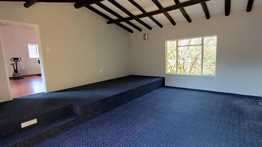 To Let 4 Bedroom Property for Rent in Weltevreden Park Gauteng