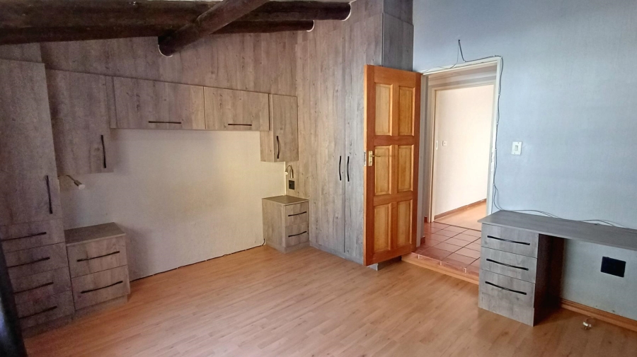 To Let 4 Bedroom Property for Rent in Weltevreden Park Gauteng