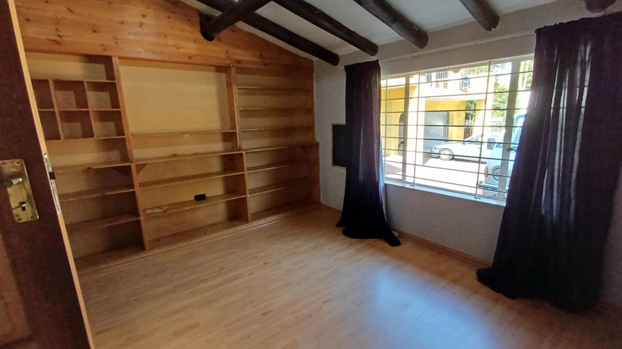 To Let 4 Bedroom Property for Rent in Weltevreden Park Gauteng