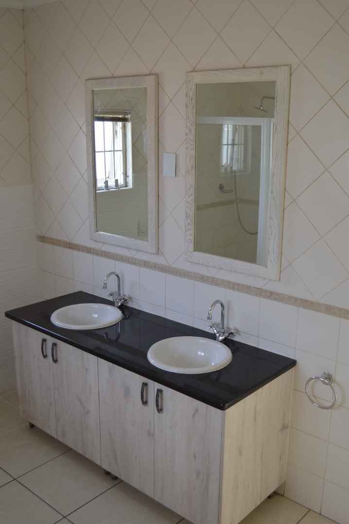 To Let 3 Bedroom Property for Rent in Menlo Park Gauteng