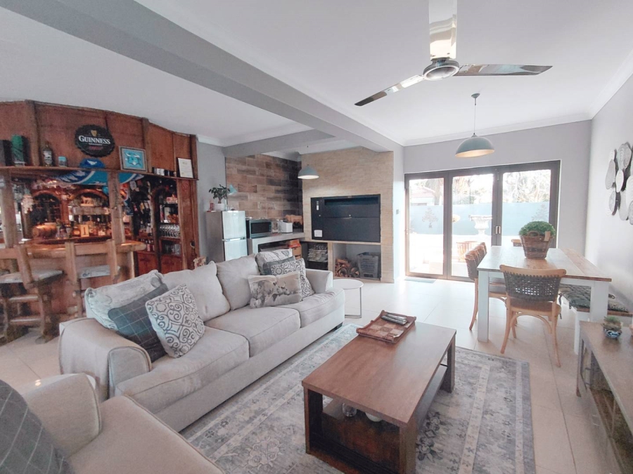 3 Bedroom Property for Sale in Glen Marais Gauteng