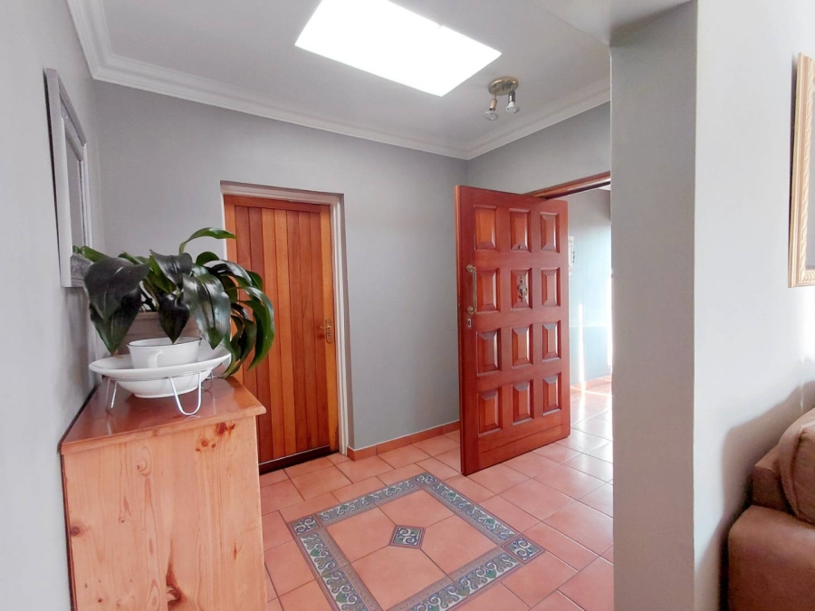 3 Bedroom Property for Sale in Glen Marais Gauteng