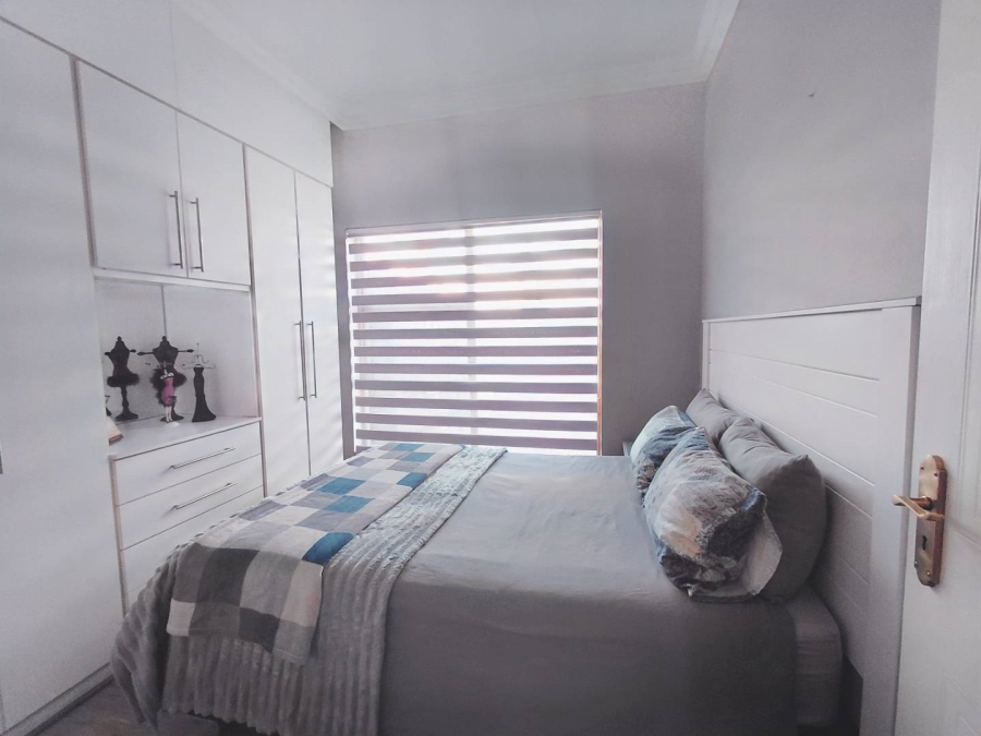 3 Bedroom Property for Sale in Glen Marais Gauteng