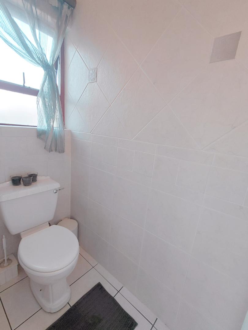 3 Bedroom Property for Sale in Glen Marais Gauteng