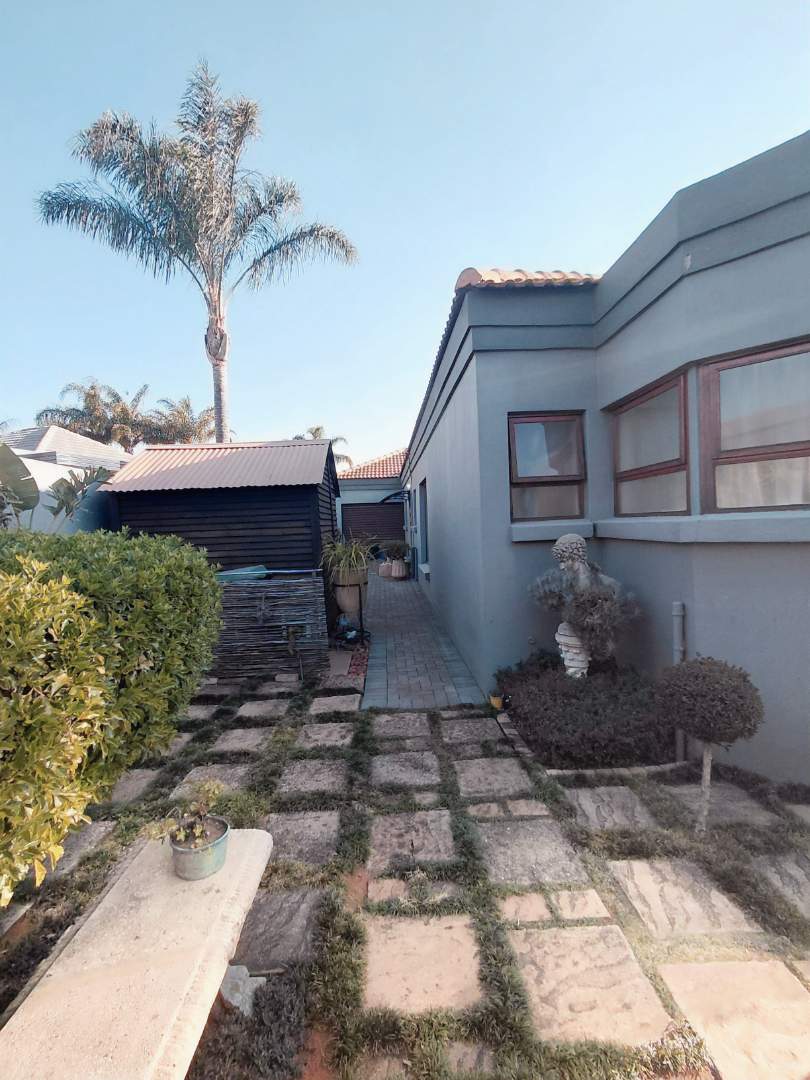 3 Bedroom Property for Sale in Glen Marais Gauteng
