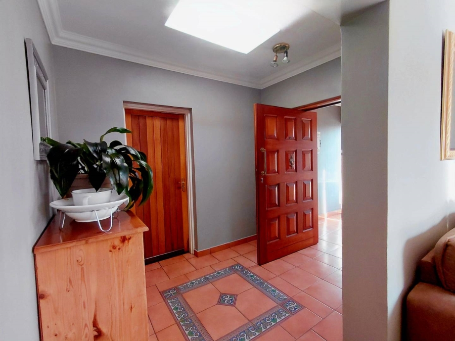 3 Bedroom Property for Sale in Glen Marais Gauteng