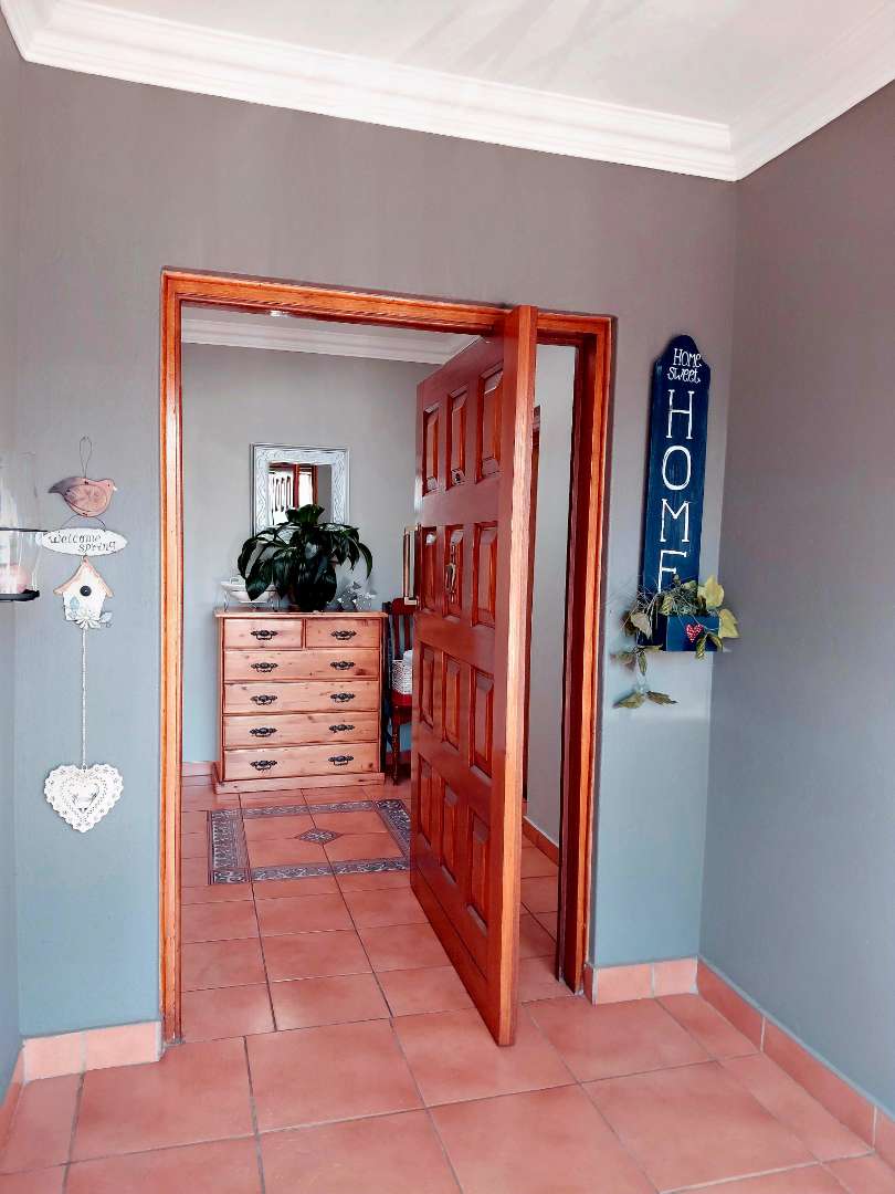 3 Bedroom Property for Sale in Glen Marais Gauteng