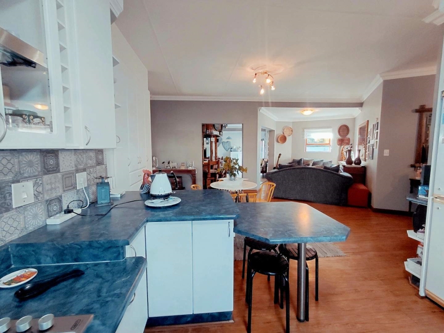 3 Bedroom Property for Sale in Glen Marais Gauteng