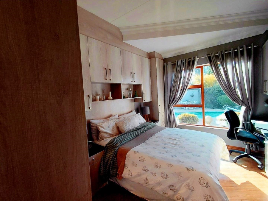 3 Bedroom Property for Sale in Glen Marais Gauteng