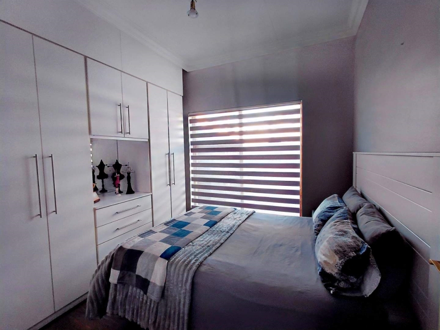 3 Bedroom Property for Sale in Glen Marais Gauteng