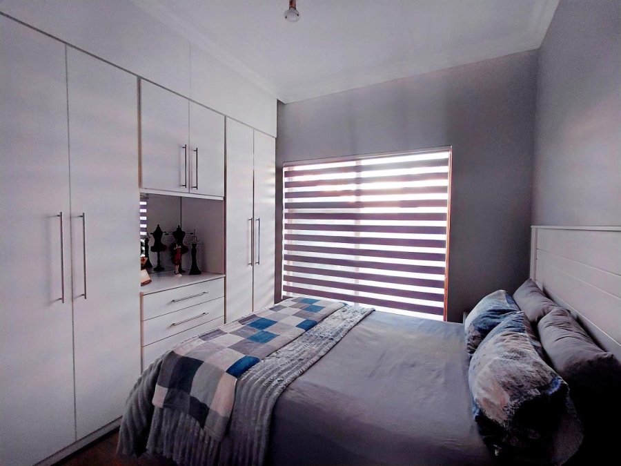 3 Bedroom Property for Sale in Glen Marais Gauteng