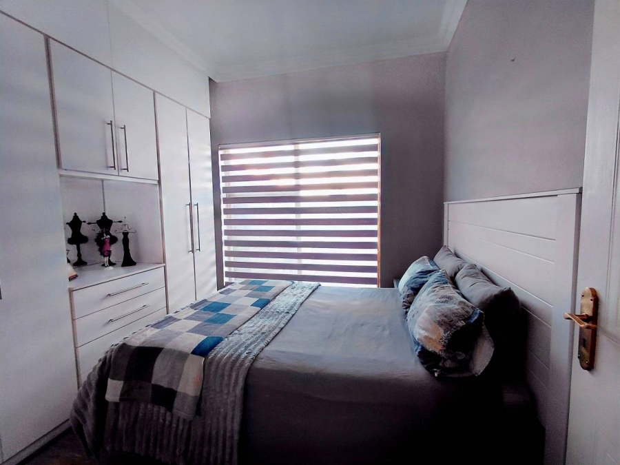 3 Bedroom Property for Sale in Glen Marais Gauteng